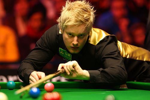 汤普森14分＆弗拉格低迷，独行侠半场4分领先