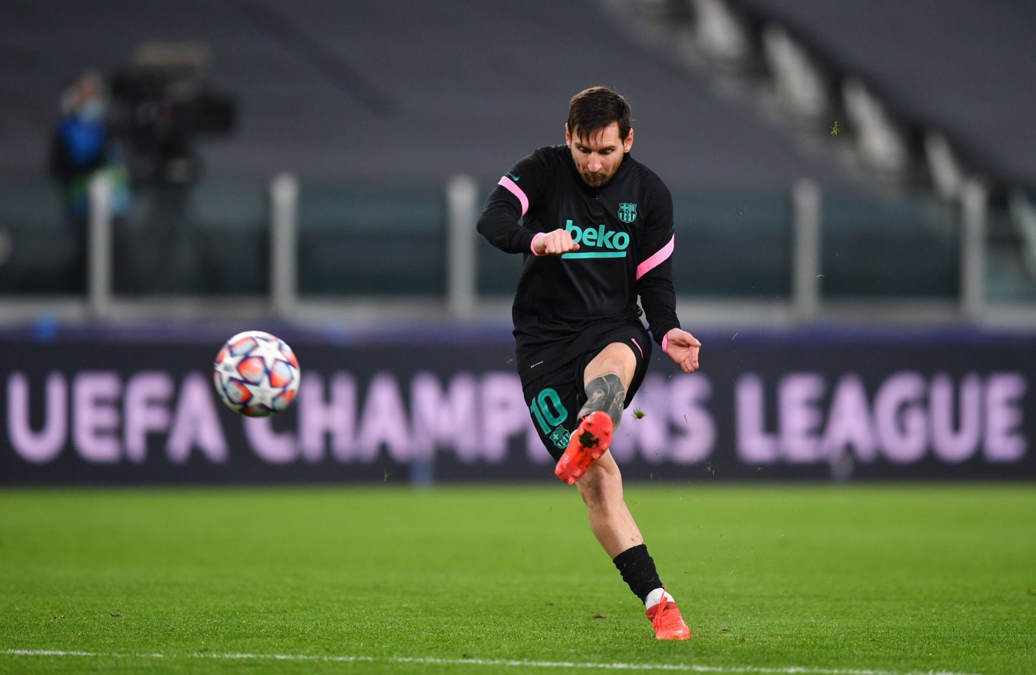 此次与辽宁 此次与辽宁